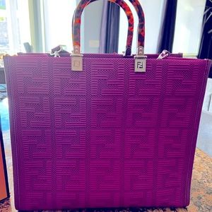 Fendi Sunshine Medium Shopper